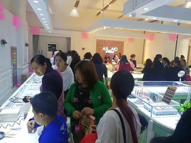 【开业资讯】—— 爱恋珠宝六店齐开 【开业资讯】—— 爱恋珠宝六店齐开