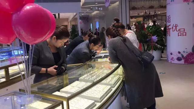 【开业资讯】—— 爱恋珠宝四川成都青羊优品道店盛大开业